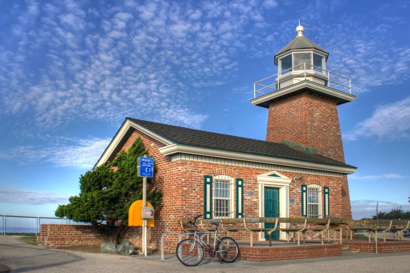 Detail Gallery Image 29 of 31 For 218 Wilkes Cir, Santa Cruz,  CA 95060 - 1 Beds | 1 Baths