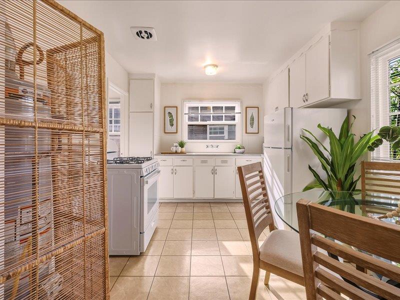 Detail Gallery Image 9 of 31 For 218 Wilkes Cir, Santa Cruz,  CA 95060 - 1 Beds | 1 Baths