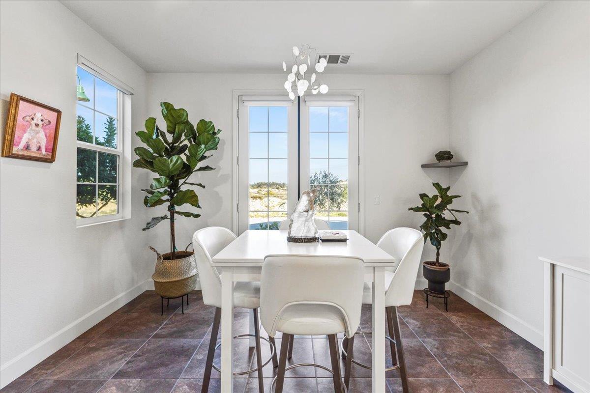 Detail Gallery Image 12 of 49 For 2959 Denali Dr, Marina,  CA 93933 - 3 Beds | 2/1 Baths