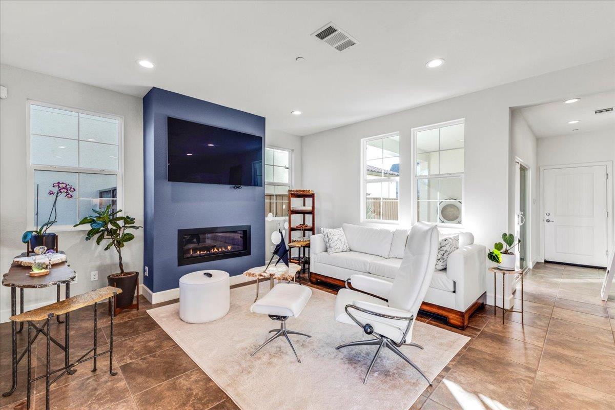 Detail Gallery Image 7 of 49 For 2959 Denali Dr, Marina,  CA 93933 - 3 Beds | 2/1 Baths