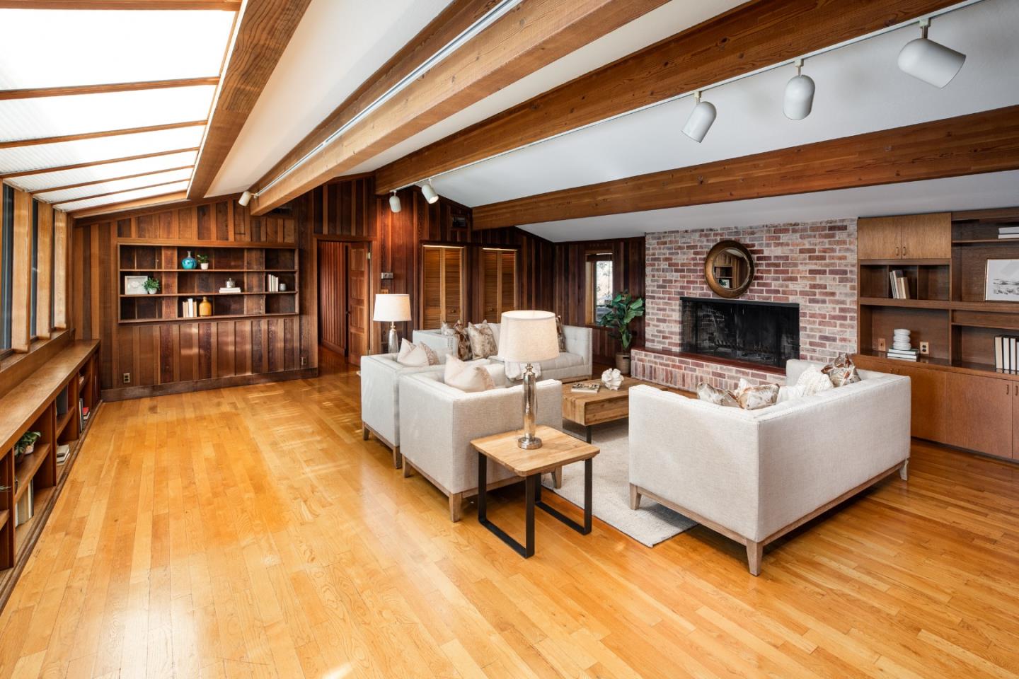 Detail Gallery Image 20 of 49 For 4127 Old Adobe Rd, Palo Alto,  CA 94306 - 3 Beds | 4 Baths