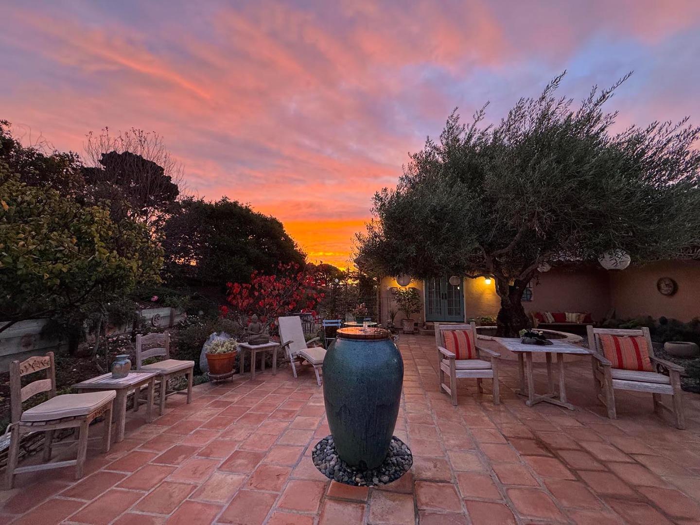 Detail Gallery Image 20 of 21 For 25987 Rio Vista Dr, Carmel,  CA 93923 - 4 Beds | 4 Baths