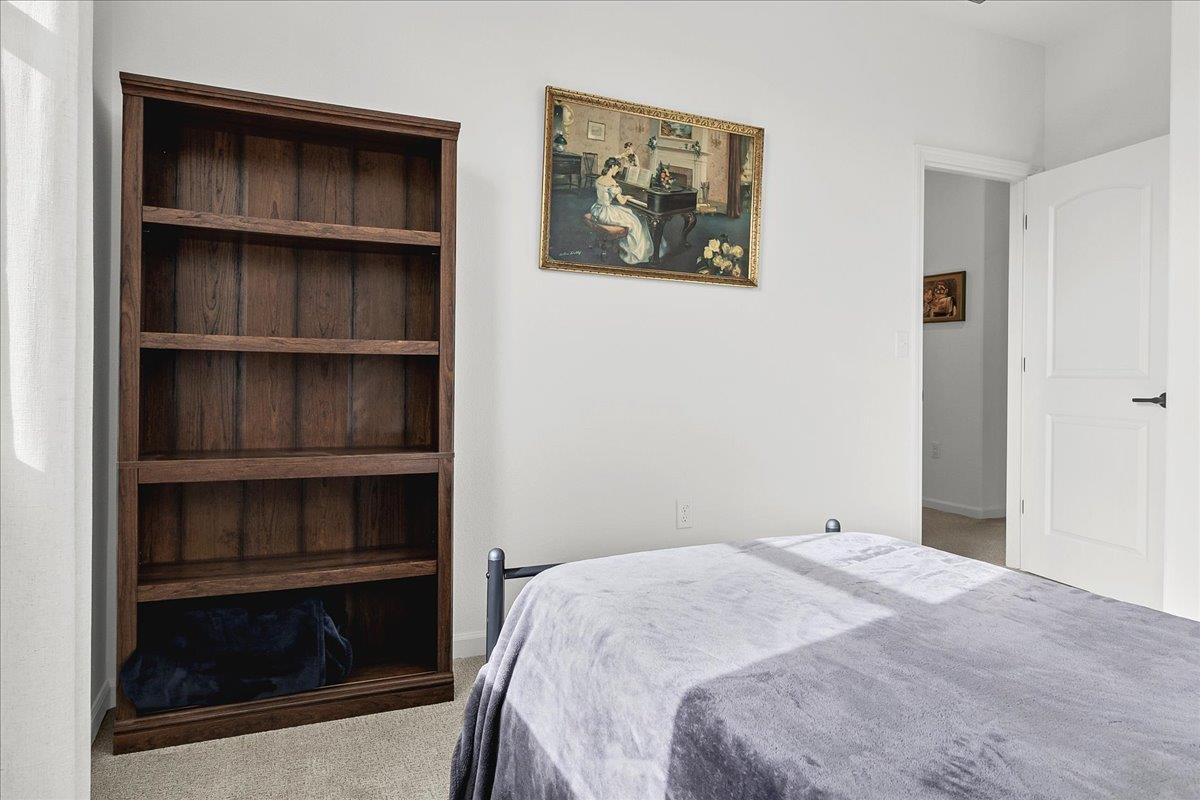 Detail Gallery Image 42 of 63 For 1860 Hydrangea Dr, Hollister,  CA 95023 - 3 Beds | 2/1 Baths