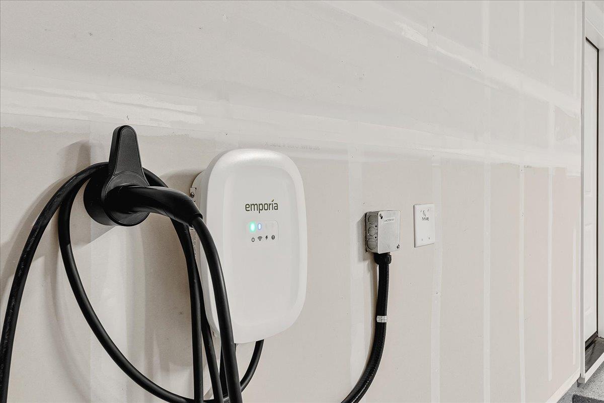 Detail Gallery Image 48 of 63 For 1860 Hydrangea Dr, Hollister,  CA 95023 - 3 Beds | 2/1 Baths