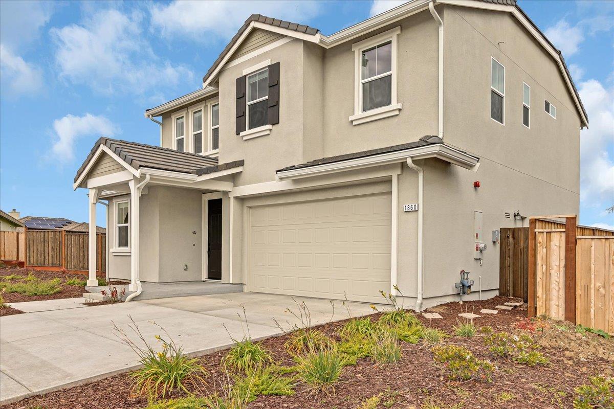 Detail Gallery Image 5 of 63 For 1860 Hydrangea Dr, Hollister,  CA 95023 - 3 Beds | 2/1 Baths