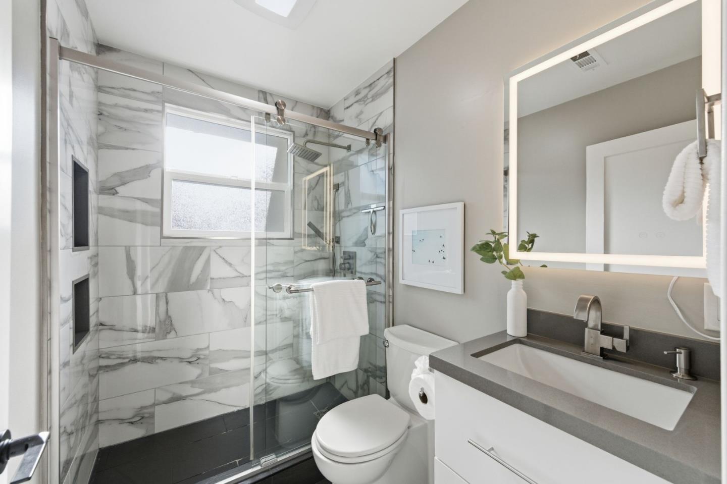 Detail Gallery Image 19 of 37 For 1515 Ridge Rd, Belmont,  CA 94002 - 4 Beds | 2 Baths