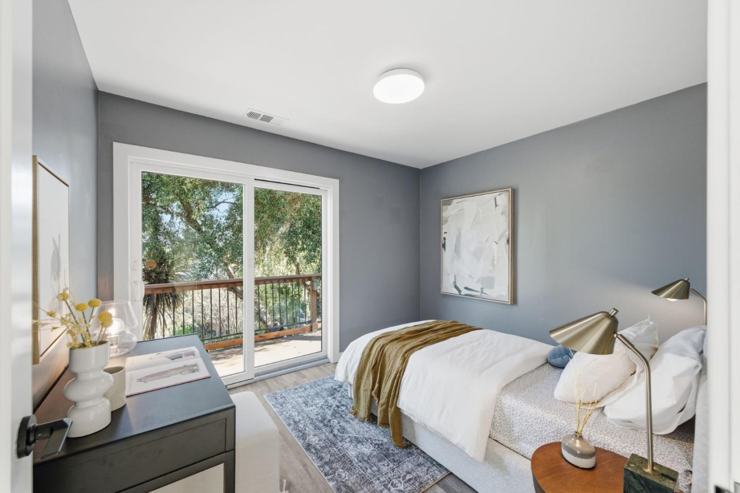 Detail Gallery Image 21 of 37 For 1515 Ridge Rd, Belmont,  CA 94002 - 4 Beds | 2 Baths