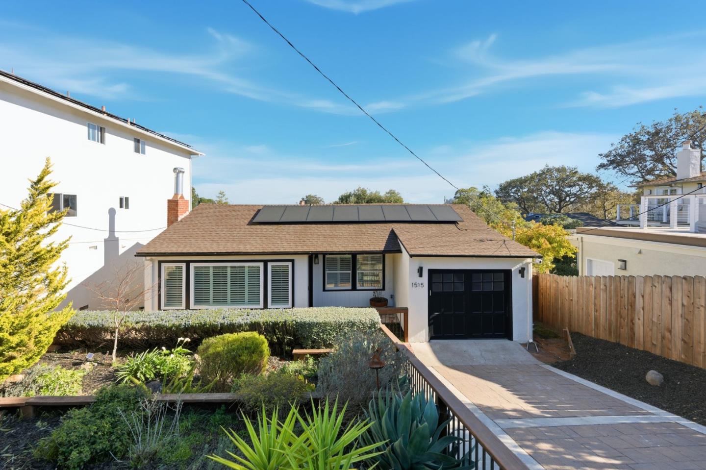 Detail Gallery Image 6 of 37 For 1515 Ridge Rd, Belmont,  CA 94002 - 4 Beds | 2 Baths