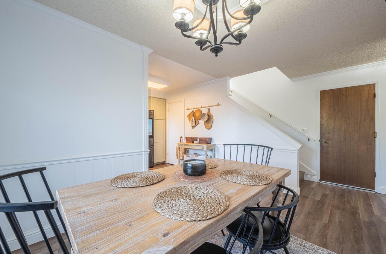 Detail Gallery Image 11 of 39 For 330 Woodside Dr #105,  Salinas,  CA 93901 - 3 Beds | 2 Baths