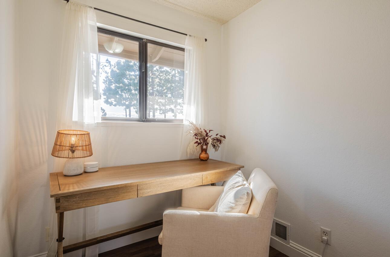 Detail Gallery Image 18 of 39 For 330 Woodside Dr #105,  Salinas,  CA 93901 - 3 Beds | 2 Baths