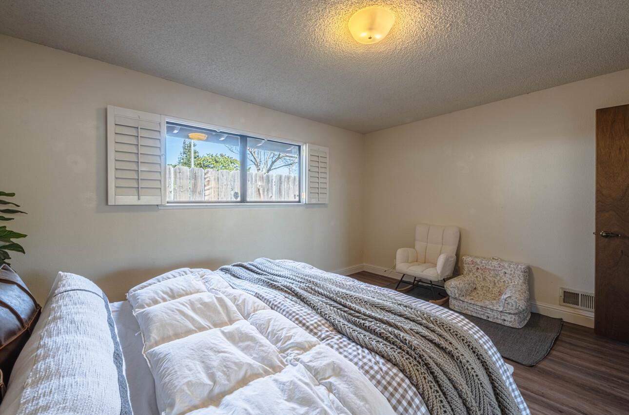 Detail Gallery Image 27 of 39 For 330 Woodside Dr #105,  Salinas,  CA 93901 - 3 Beds | 2 Baths