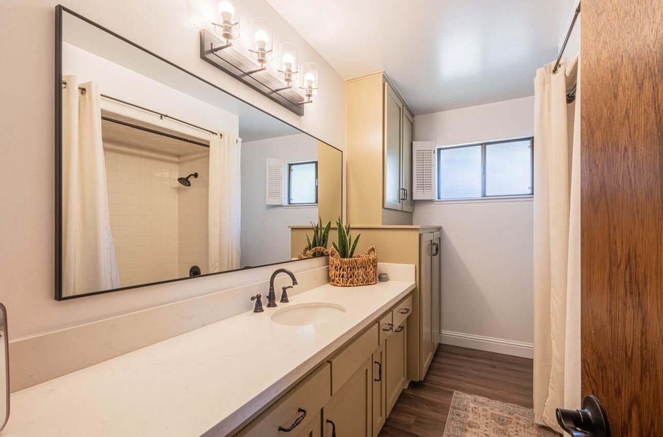 Detail Gallery Image 30 of 39 For 330 Woodside Dr #105,  Salinas,  CA 93901 - 3 Beds | 2 Baths