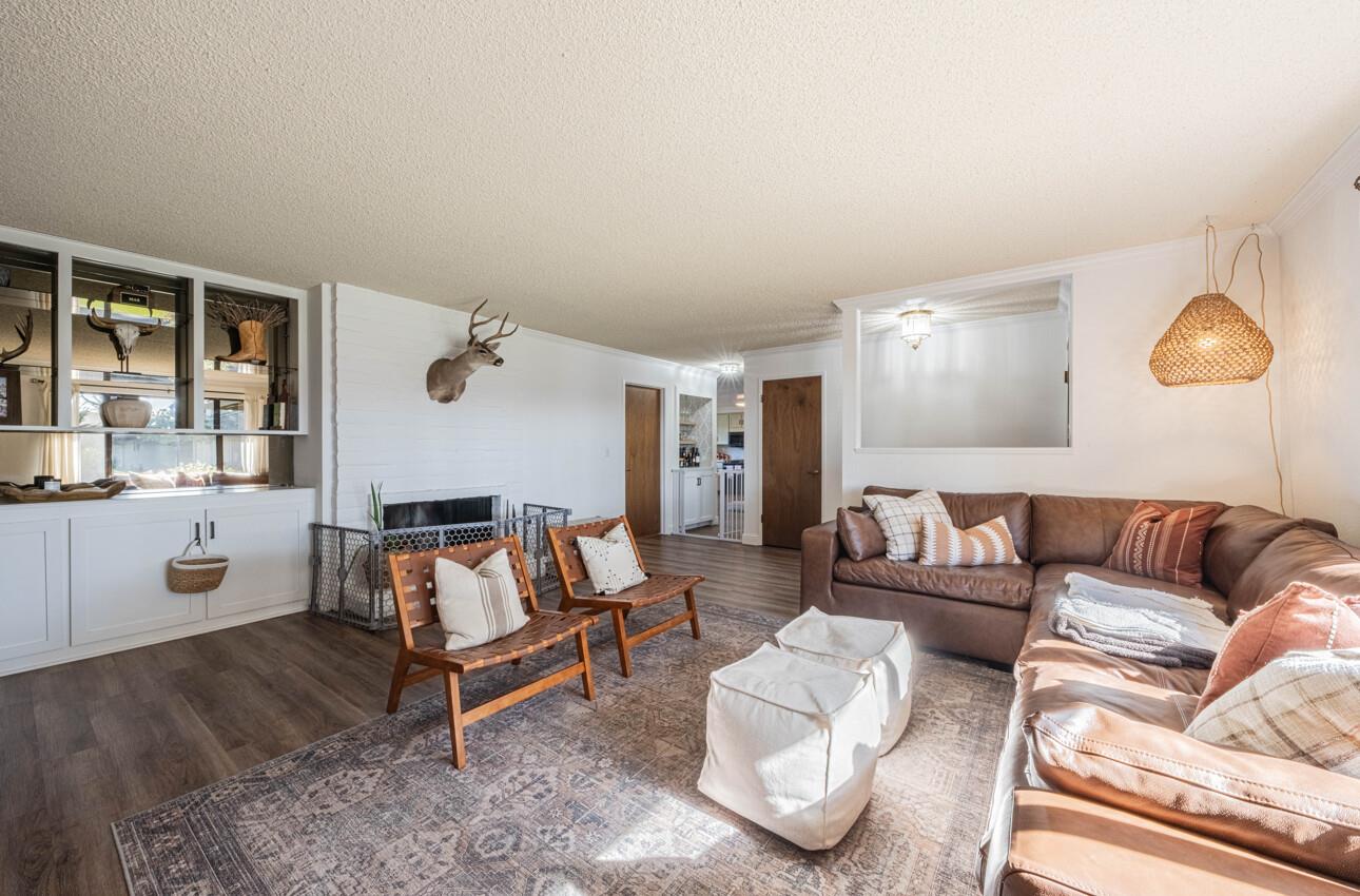 Detail Gallery Image 7 of 39 For 330 Woodside Dr #105,  Salinas,  CA 93901 - 3 Beds | 2 Baths