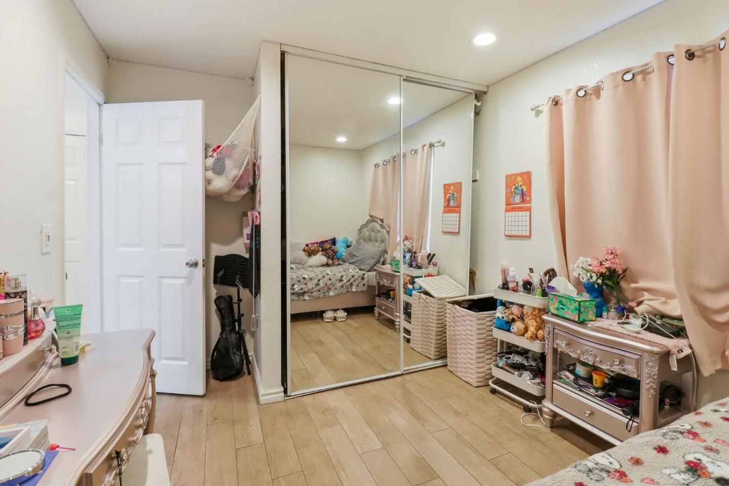 Detail Gallery Image 15 of 30 For 2252 Denair Ave, San Jose,  CA 95122 - 6 Beds | 4 Baths