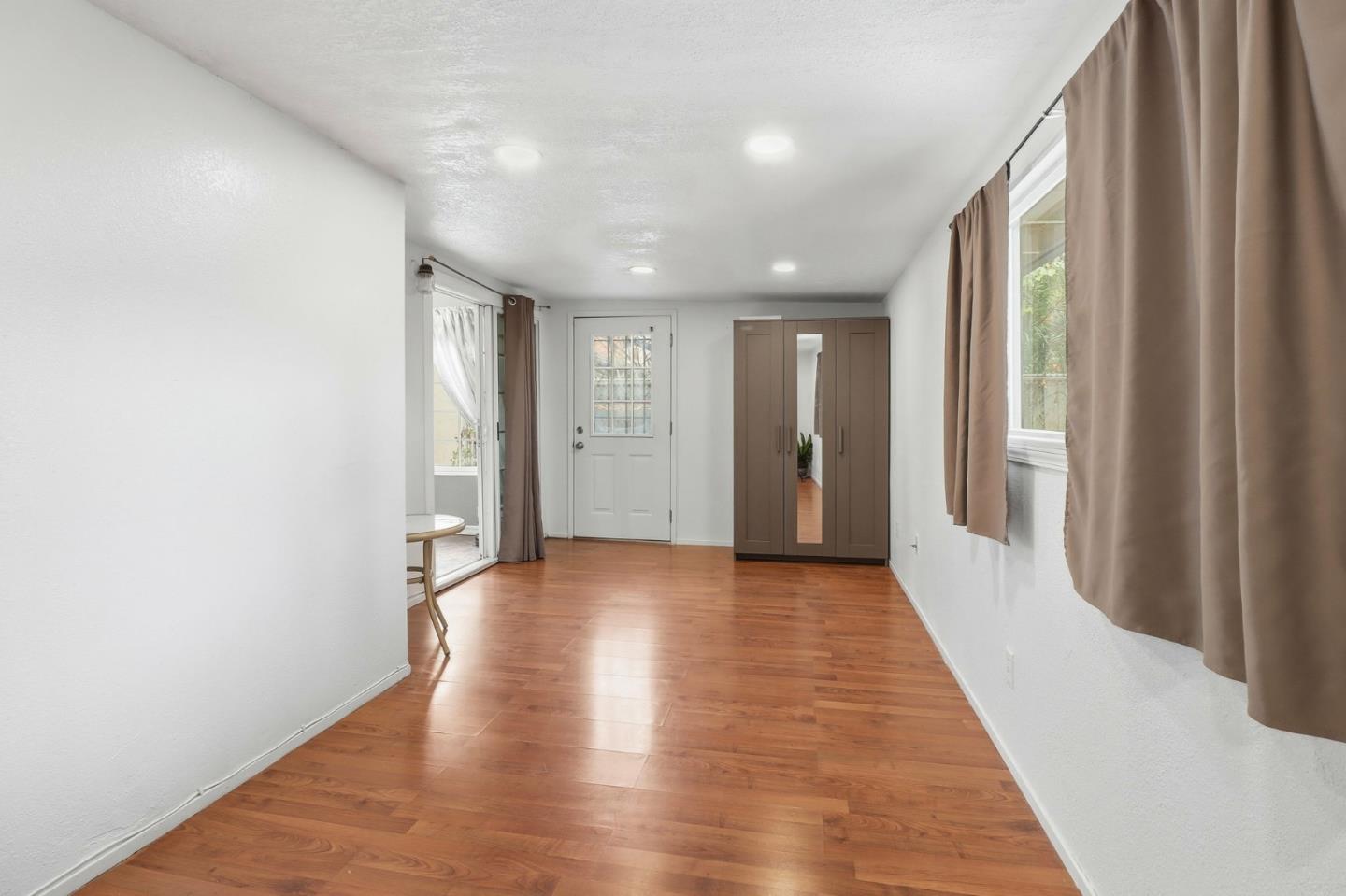 Detail Gallery Image 19 of 30 For 2252 Denair Ave, San Jose,  CA 95122 - 6 Beds | 4 Baths