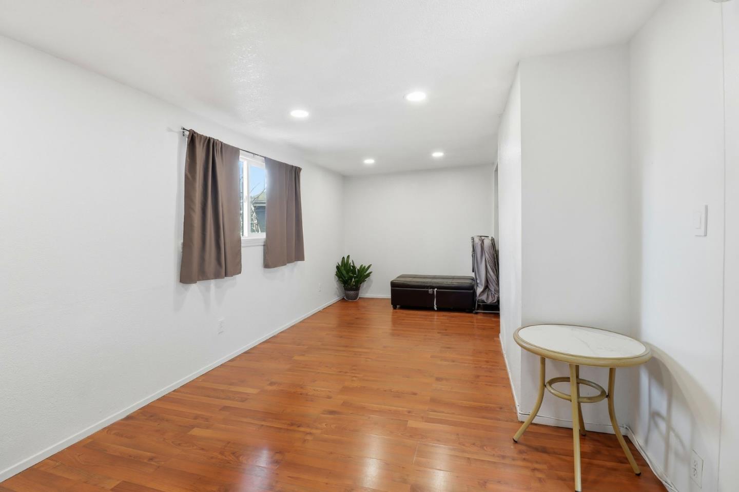 Detail Gallery Image 20 of 30 For 2252 Denair Ave, San Jose,  CA 95122 - 6 Beds | 4 Baths