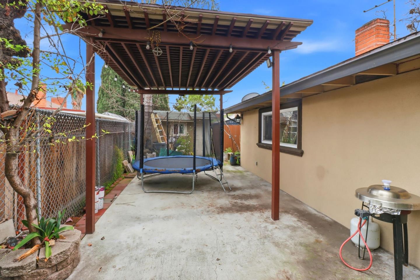 Detail Gallery Image 28 of 30 For 2252 Denair Ave, San Jose,  CA 95122 - 6 Beds | 4 Baths