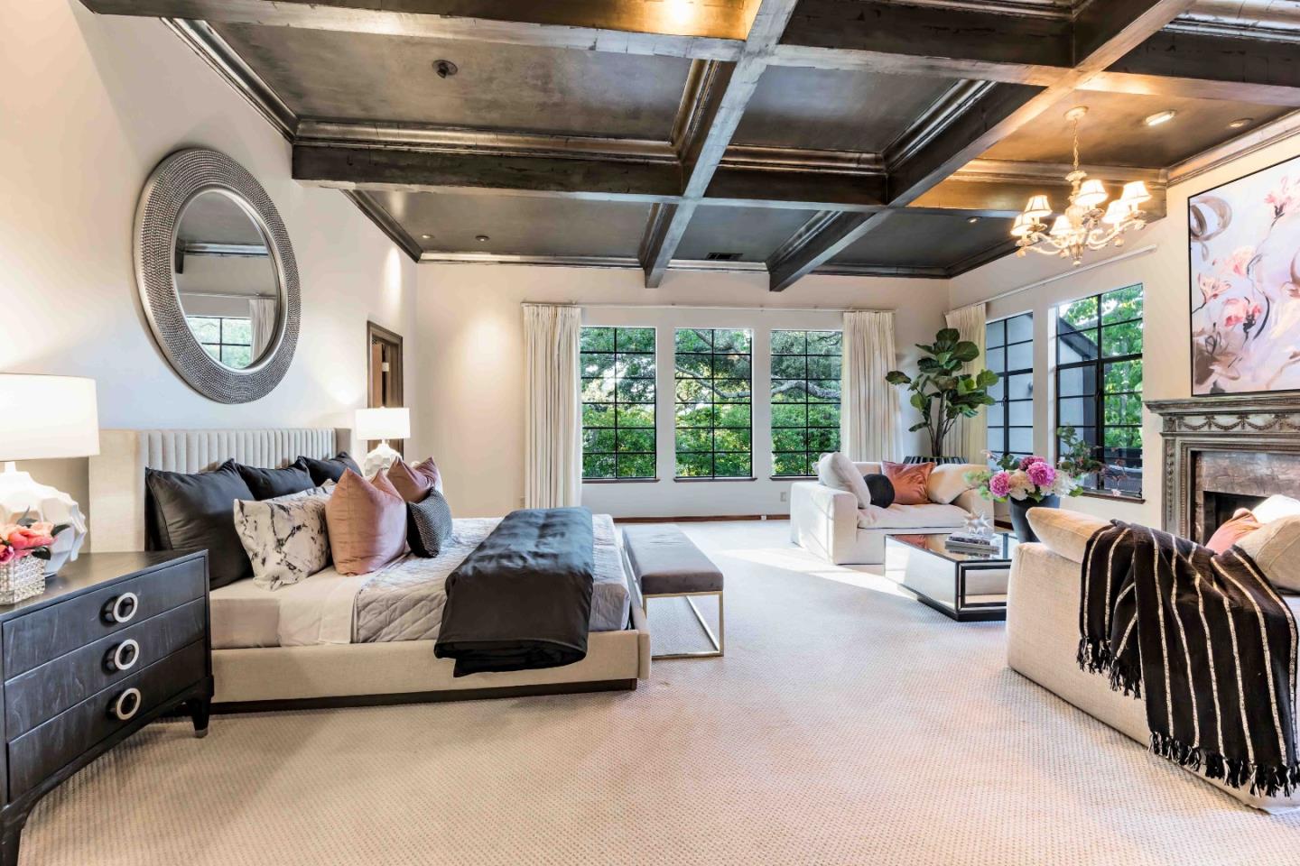 Detail Gallery Image 14 of 38 For 976 Laurel Glen Dr, Palo Alto,  CA 94304 - 6 Beds | 6/1 Baths