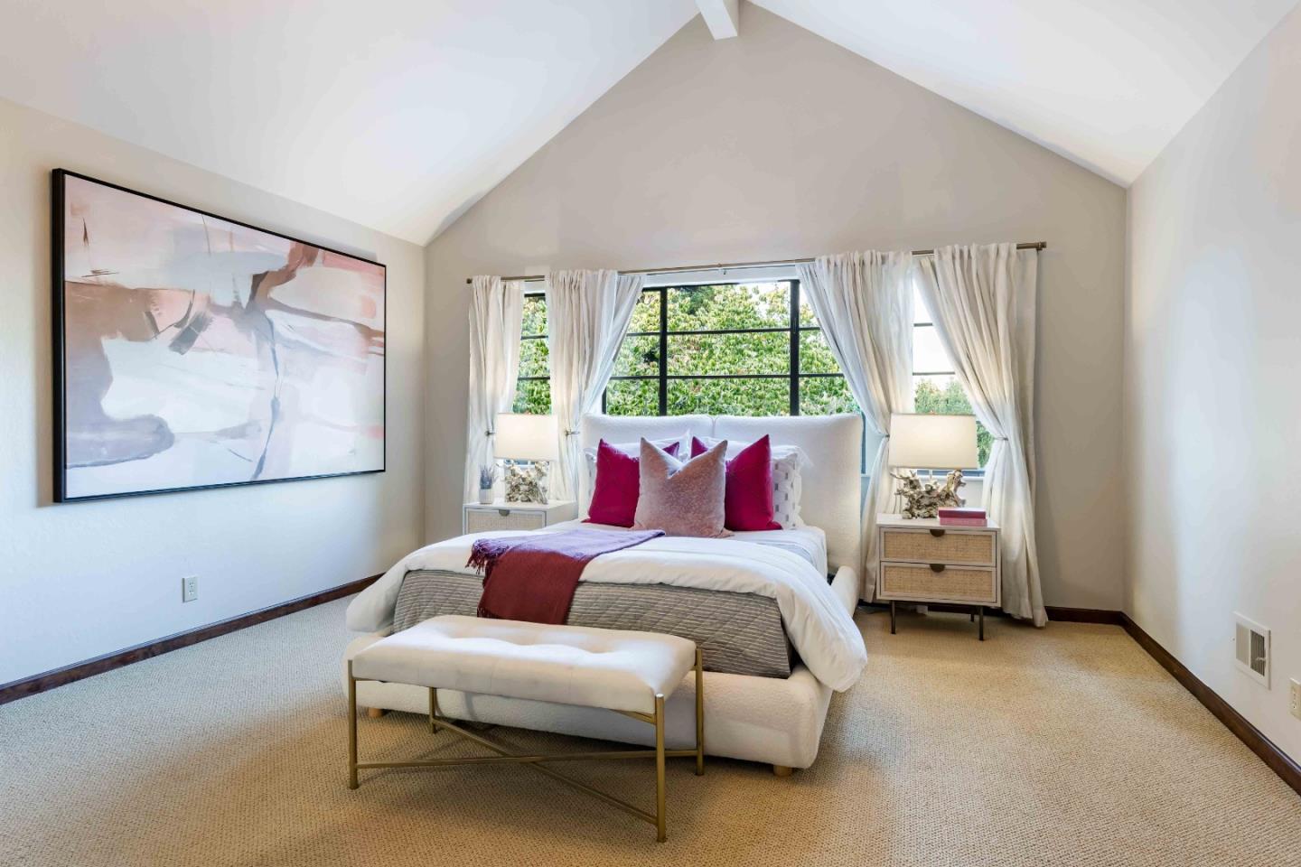 Detail Gallery Image 21 of 38 For 976 Laurel Glen Dr, Palo Alto,  CA 94304 - 6 Beds | 6/1 Baths