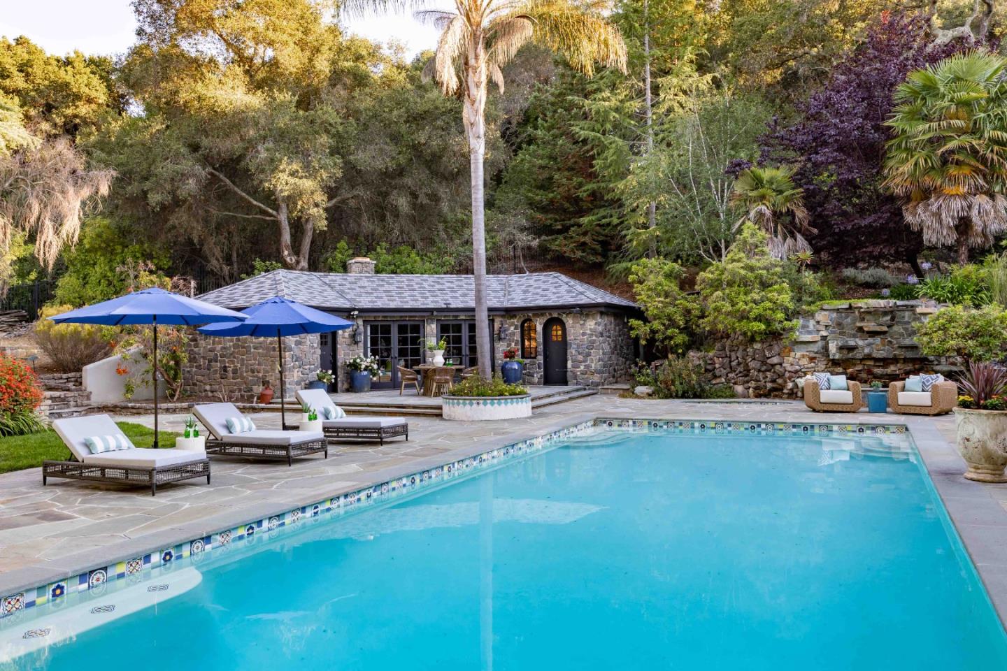 Detail Gallery Image 27 of 38 For 976 Laurel Glen Dr, Palo Alto,  CA 94304 - 6 Beds | 6/1 Baths