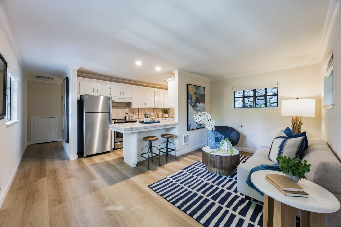 Detail Gallery Image 34 of 38 For 976 Laurel Glen Dr, Palo Alto,  CA 94304 - 6 Beds | 6/1 Baths