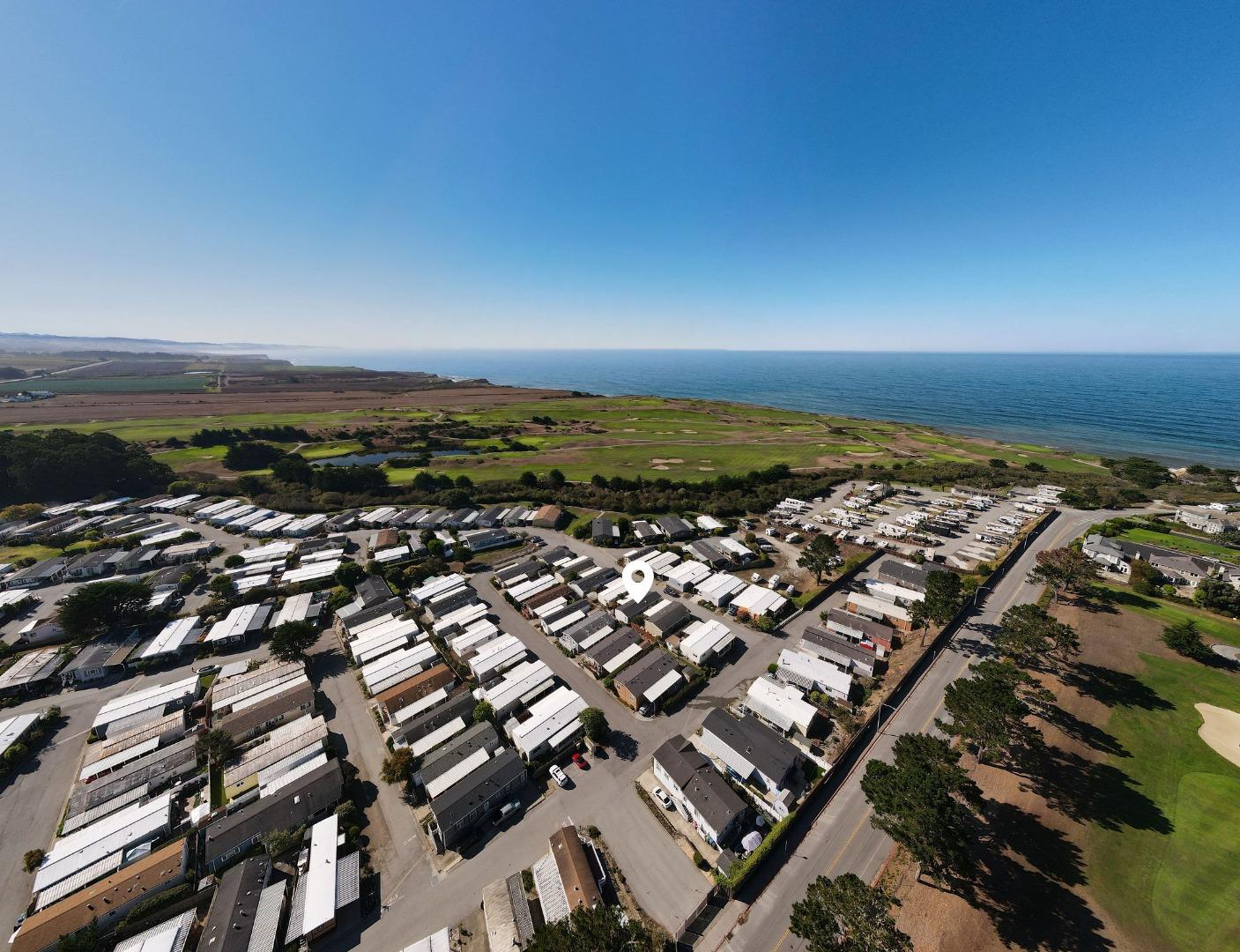Detail Gallery Image 16 of 20 For 6 Sunset Terrace #6,  Half Moon Bay,  CA 94019 - 2 Beds | 2 Baths
