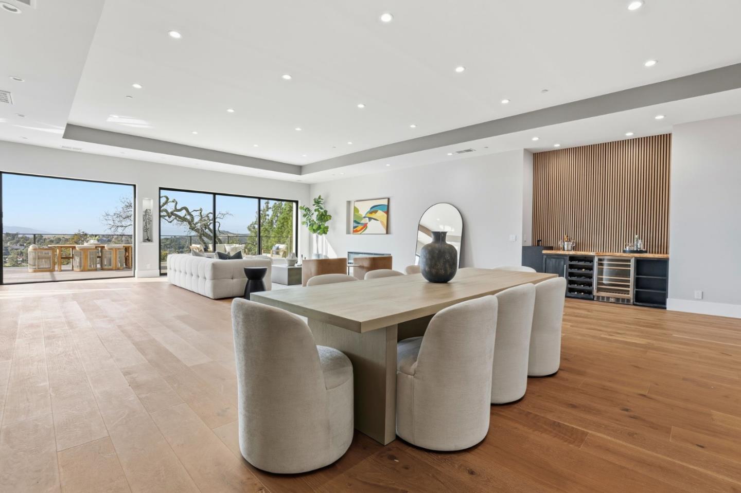 Detail Gallery Image 10 of 65 For 15860 Jackson Oaks Dr, Morgan Hill,  CA 95037 - 6 Beds | 6/1 Baths