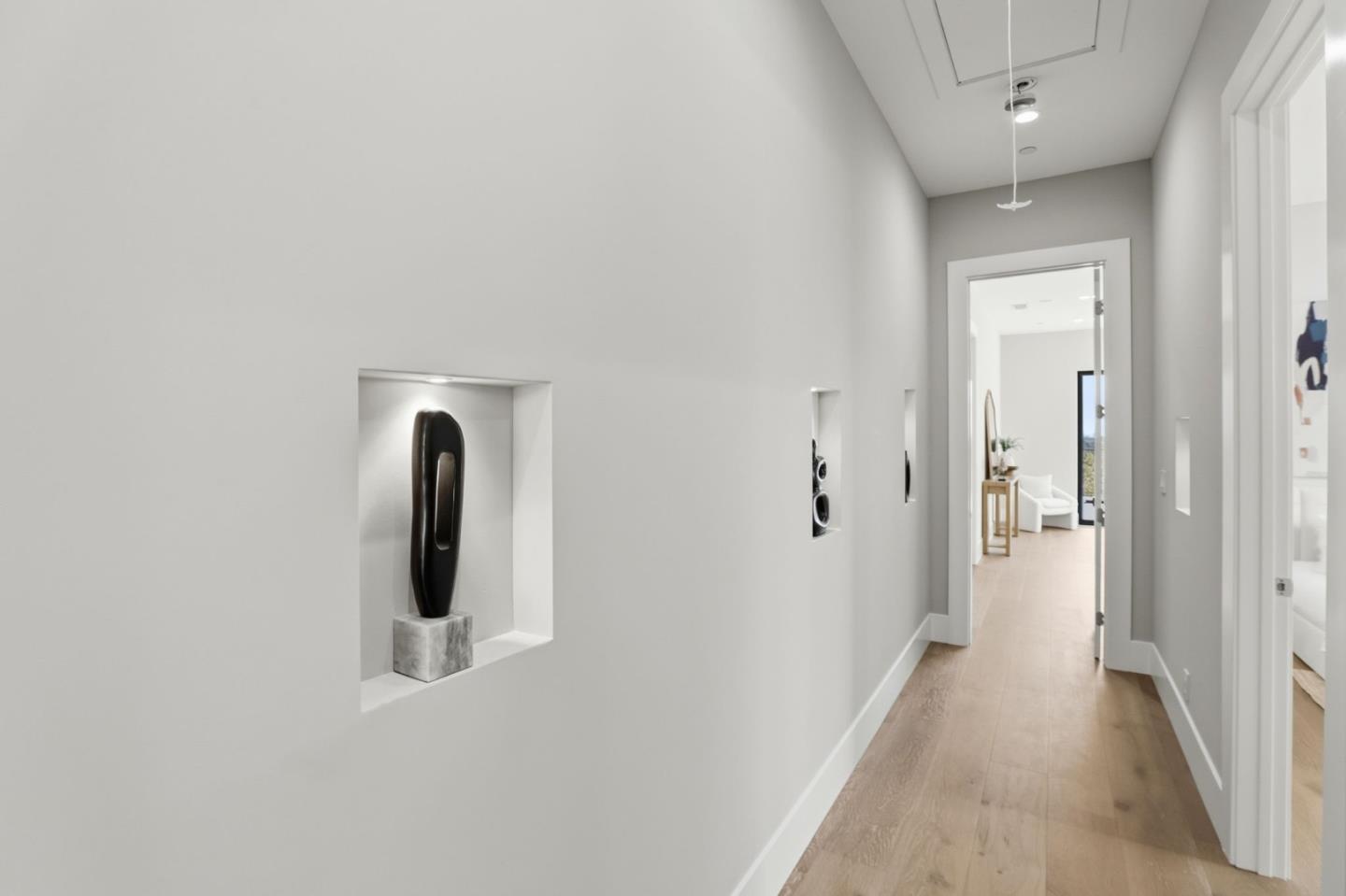 Detail Gallery Image 26 of 65 For 15860 Jackson Oaks Dr, Morgan Hill,  CA 95037 - 6 Beds | 6/1 Baths