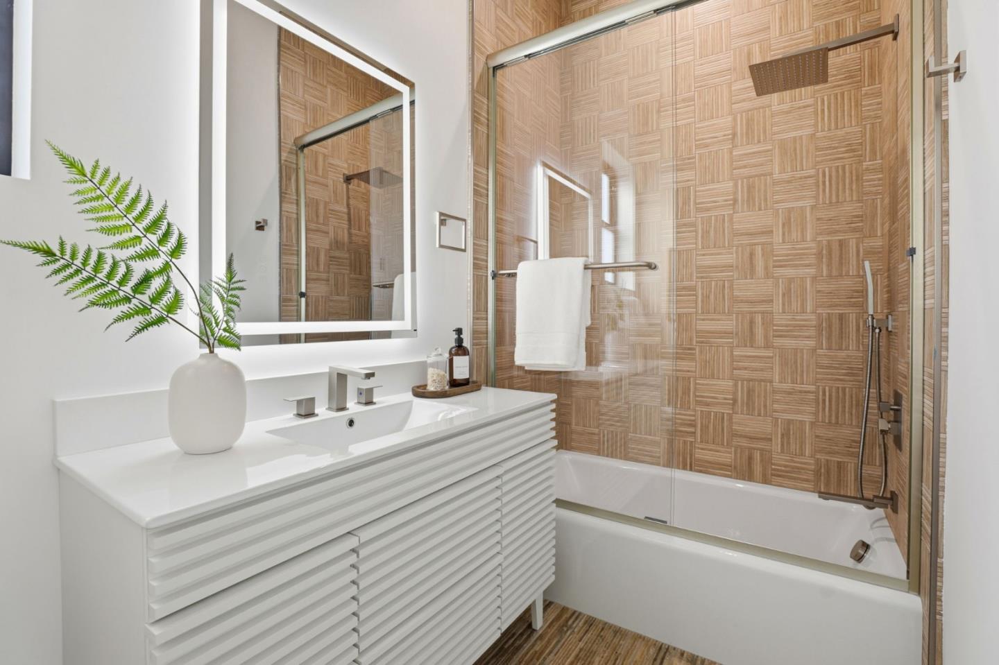 Detail Gallery Image 33 of 65 For 15860 Jackson Oaks Dr, Morgan Hill,  CA 95037 - 6 Beds | 6/1 Baths