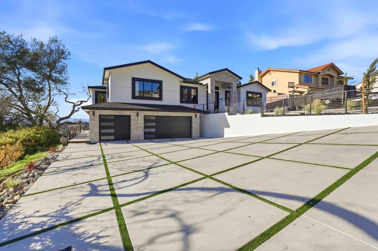 Detail Gallery Image 5 of 65 For 15860 Jackson Oaks Dr, Morgan Hill,  CA 95037 - 6 Beds | 6/1 Baths