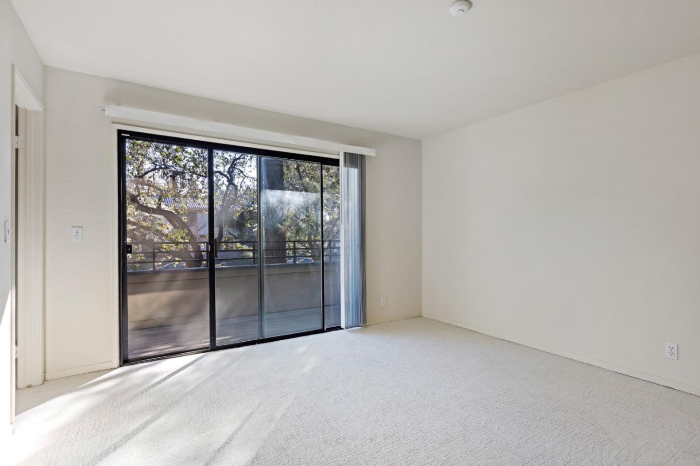 Detail Gallery Image 24 of 39 For 6001 Joaquin Murieta Ave #C,  Newark,  CA 94560 - 3 Beds | 2/1 Baths