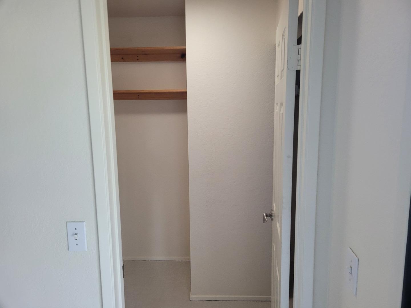 Detail Gallery Image 26 of 39 For 6001 Joaquin Murieta Ave #C,  Newark,  CA 94560 - 3 Beds | 2/1 Baths