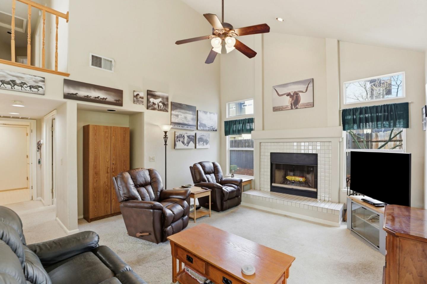 Detail Gallery Image 10 of 46 For 5621 Adobe Rd, Rocklin,  CA 95765 - 4 Beds | 3 Baths