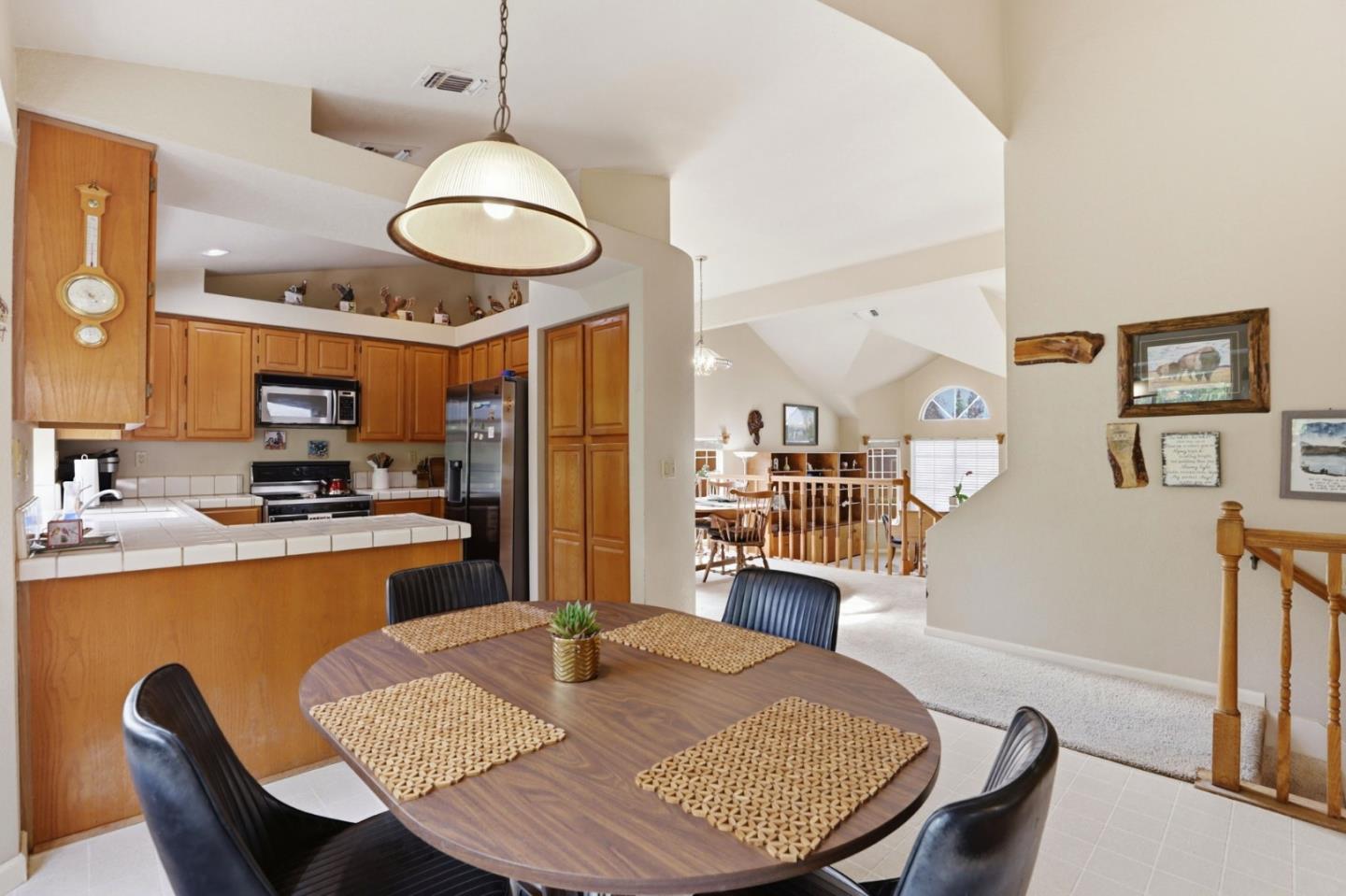 Detail Gallery Image 17 of 46 For 5621 Adobe Rd, Rocklin,  CA 95765 - 4 Beds | 3 Baths