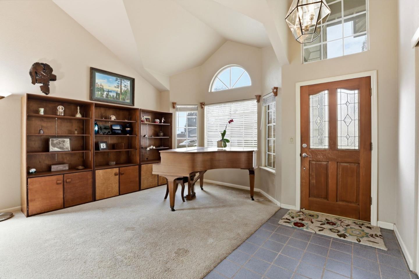 Detail Gallery Image 5 of 46 For 5621 Adobe Rd, Rocklin,  CA 95765 - 4 Beds | 3 Baths