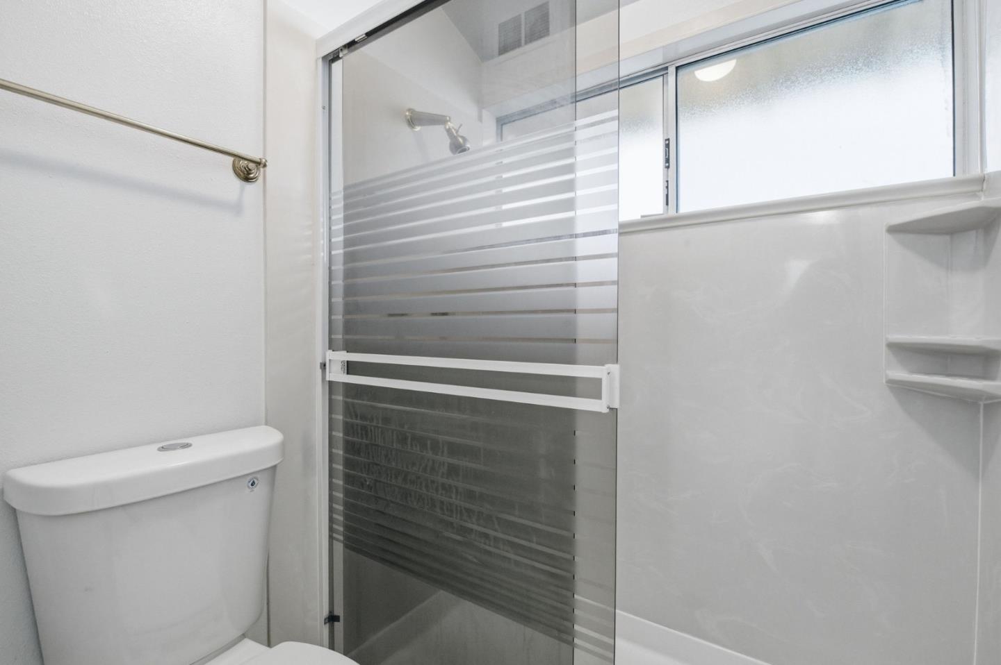 Detail Gallery Image 23 of 35 For 2401 Ardee Ln, South San Francisco,  CA 94080 - 4 Beds | 3 Baths