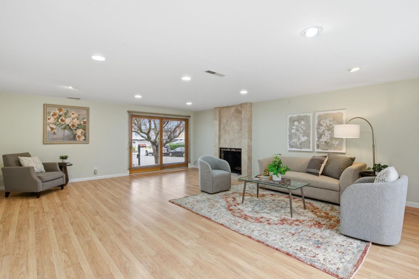 Detail Gallery Image 6 of 35 For 2401 Ardee Ln, South San Francisco,  CA 94080 - 4 Beds | 3 Baths