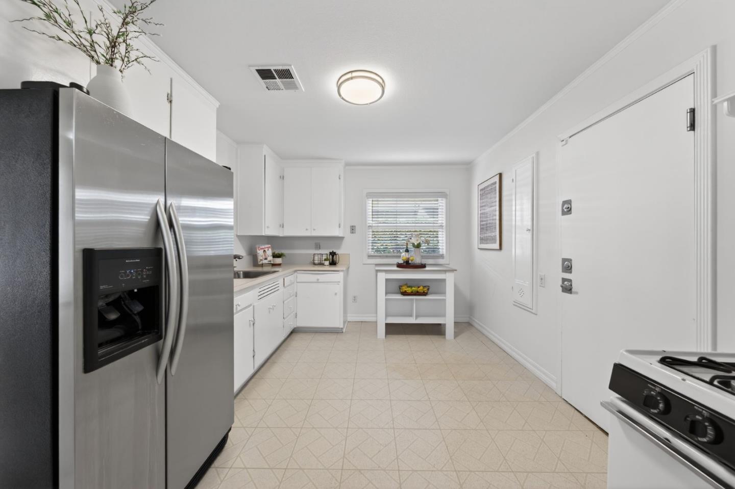 Detail Gallery Image 12 of 30 For 1237 Santa Paula Ave, San Jose,  CA 95110 - 3 Beds | 1 Baths