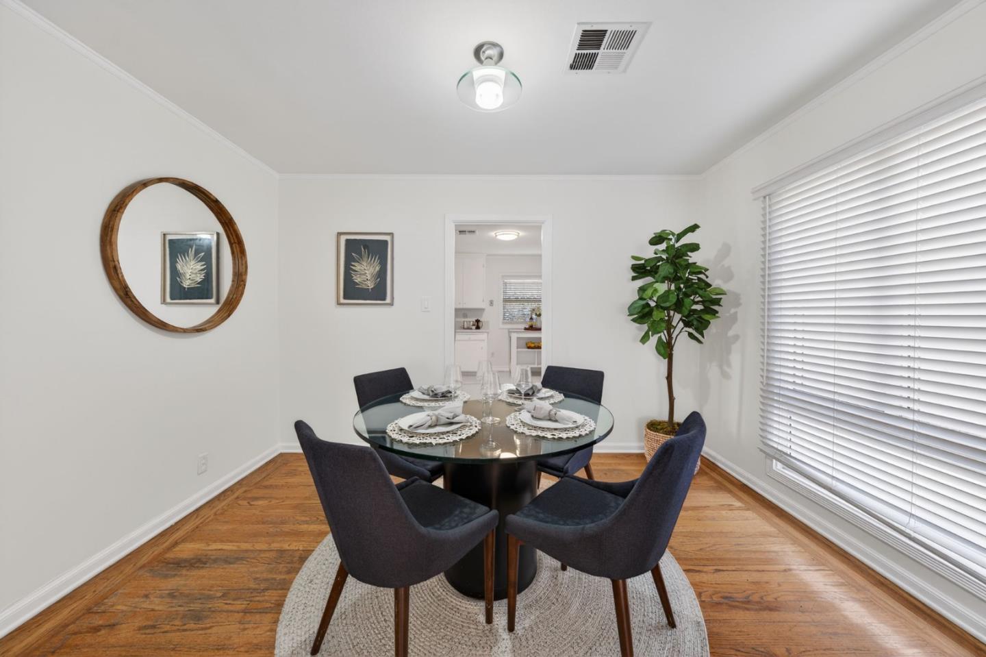 Detail Gallery Image 9 of 30 For 1237 Santa Paula Ave, San Jose,  CA 95110 - 3 Beds | 1 Baths