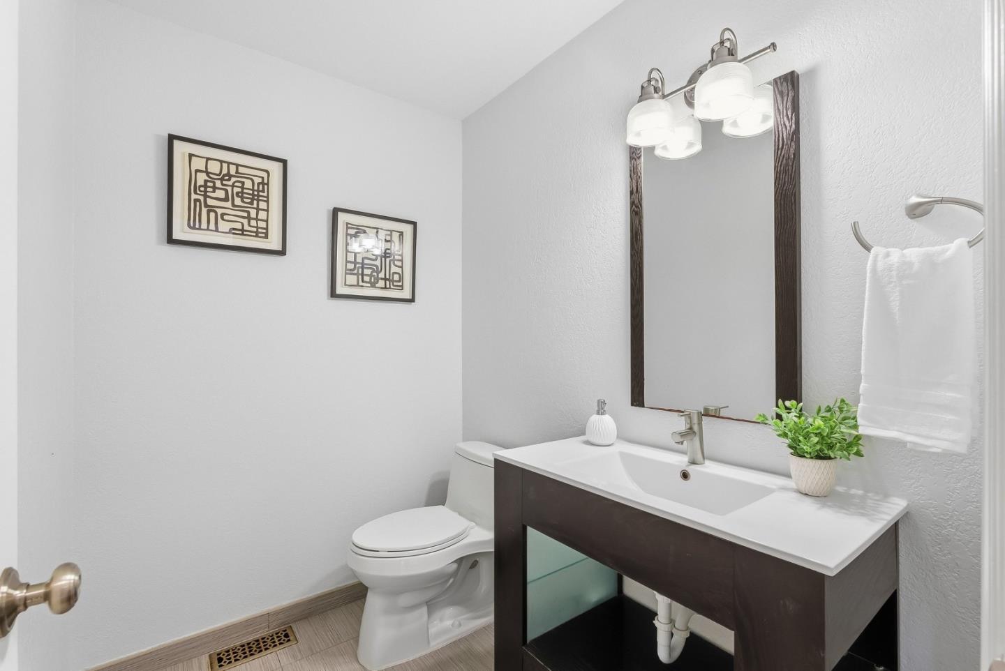 Photo #18: ML82032809 Listing: Photo #18