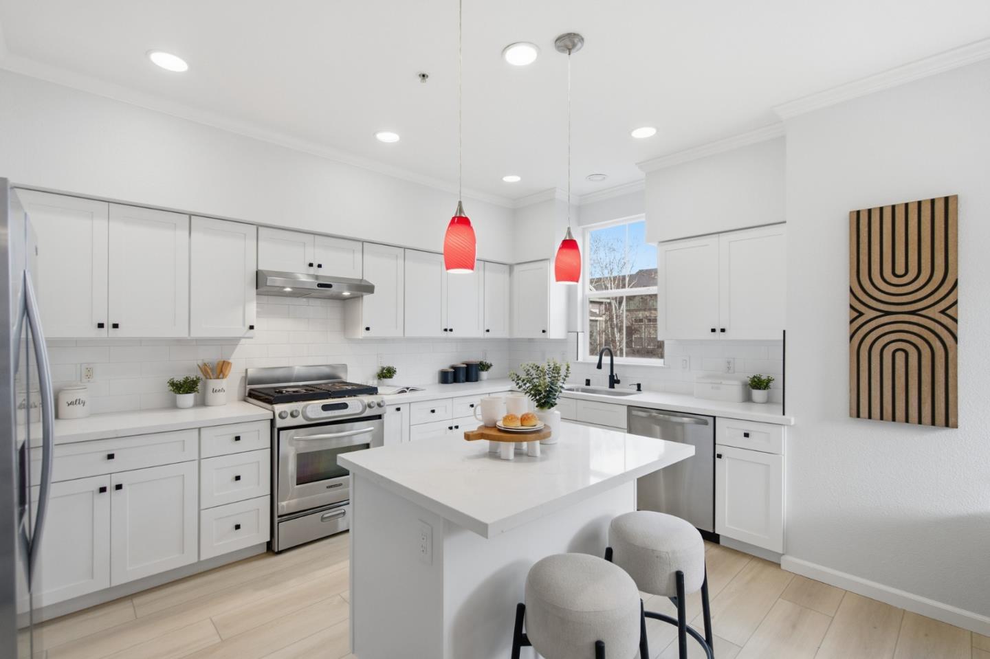 Detail Gallery Image 19 of 41 For 1035 Fuller Ter, Sunnyvale,  CA 94086 - 3 Beds | 3/1 Baths