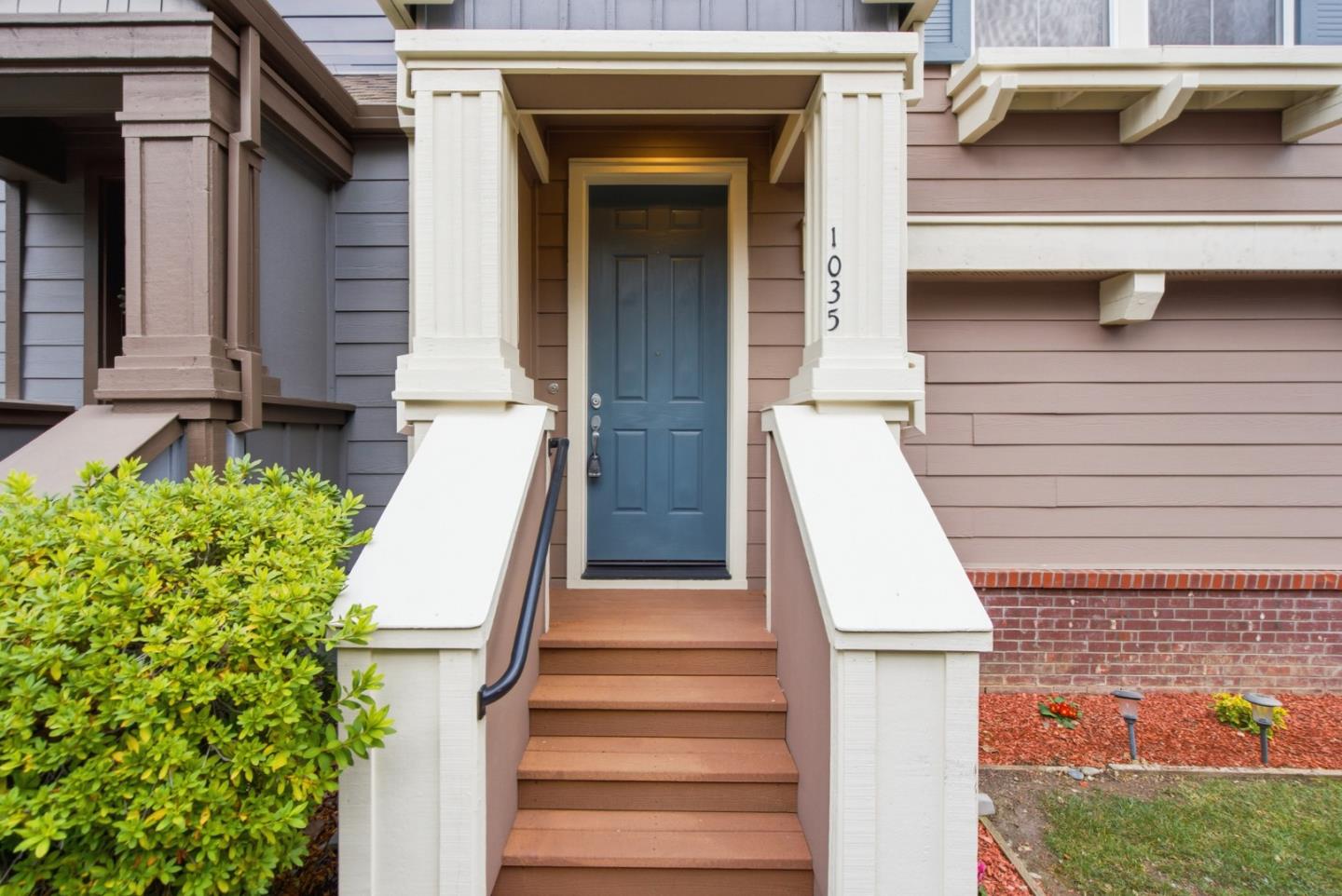 Detail Gallery Image 3 of 41 For 1035 Fuller Ter, Sunnyvale,  CA 94086 - 3 Beds | 3/1 Baths