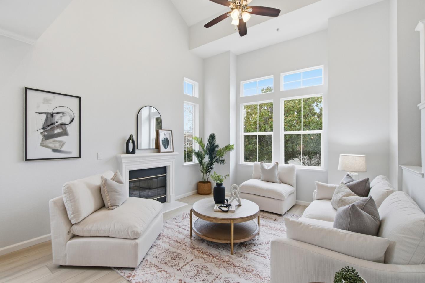 Detail Gallery Image 8 of 41 For 1035 Fuller Ter, Sunnyvale,  CA 94086 - 3 Beds | 3/1 Baths