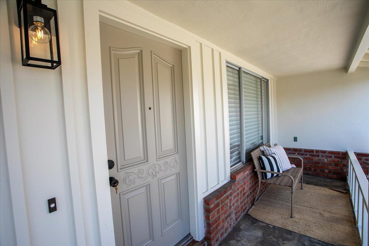 Detail Gallery Image 3 of 44 For 439 Novato Ave, Sunnyvale,  CA 94086 - 5 Beds | 3 Baths