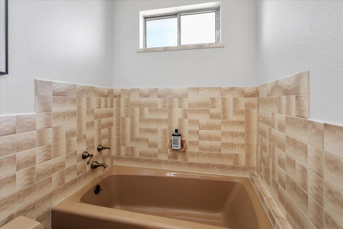 Detail Gallery Image 34 of 44 For 439 Novato Ave, Sunnyvale,  CA 94086 - 5 Beds | 3 Baths