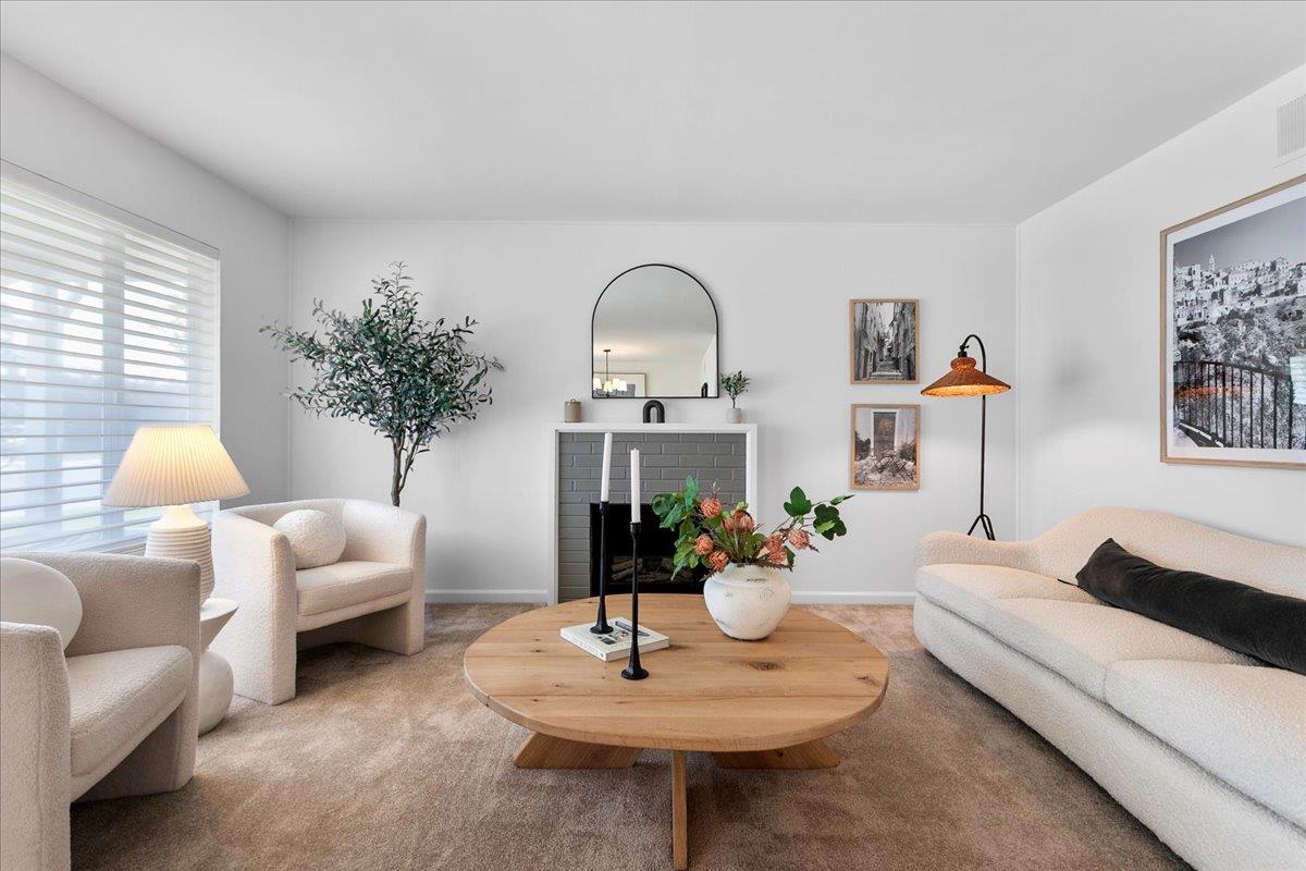 Detail Gallery Image 9 of 44 For 439 Novato Ave, Sunnyvale,  CA 94086 - 5 Beds | 3 Baths