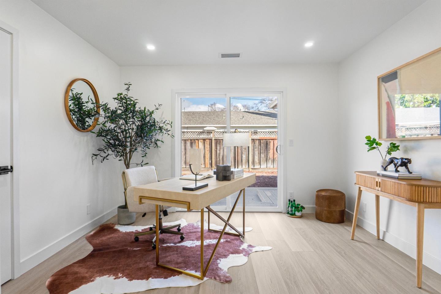 Detail Gallery Image 16 of 29 For 556 N Clover Ave, San Jose,  CA 95128 - 4 Beds | 2/1 Baths