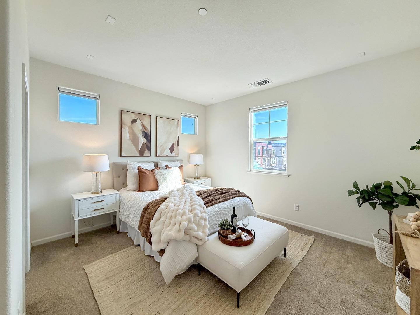 Detail Gallery Image 17 of 34 For 1053 Eagle Way, San Jose,  CA 95131 - 4 Beds | 3/1 Baths