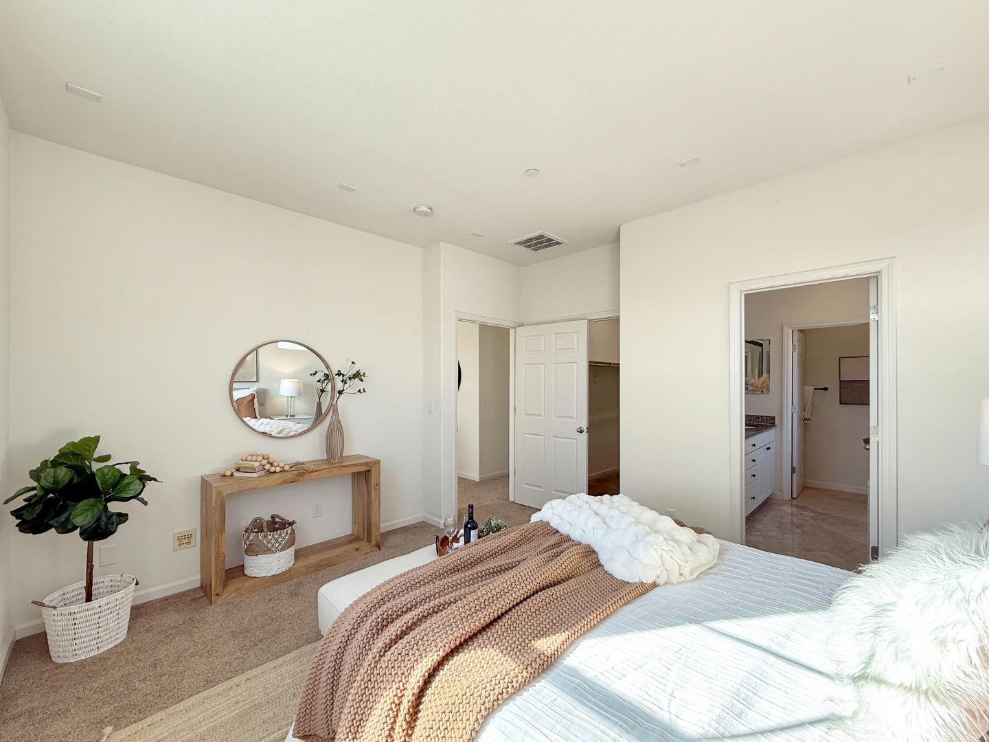 Detail Gallery Image 18 of 34 For 1053 Eagle Way, San Jose,  CA 95131 - 4 Beds | 3/1 Baths