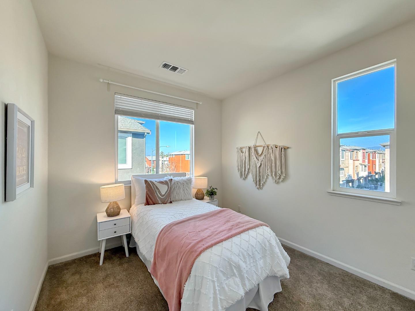 Detail Gallery Image 24 of 34 For 1053 Eagle Way, San Jose,  CA 95131 - 4 Beds | 3/1 Baths